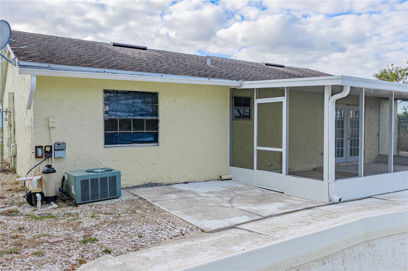 Image 43 of 64 For 276 18th Street Ne