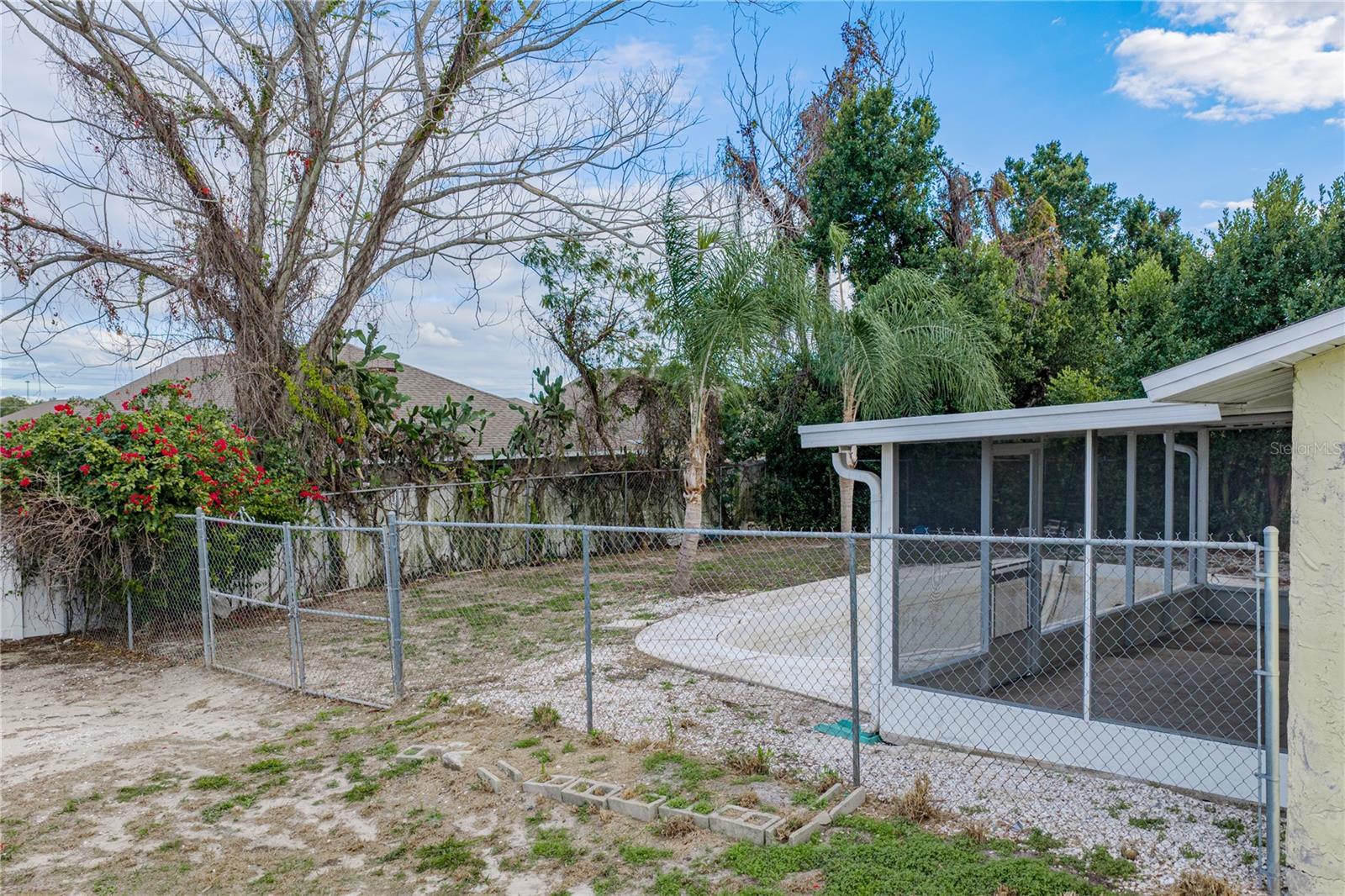 Image 52 of 64 For 276 18th Street Ne