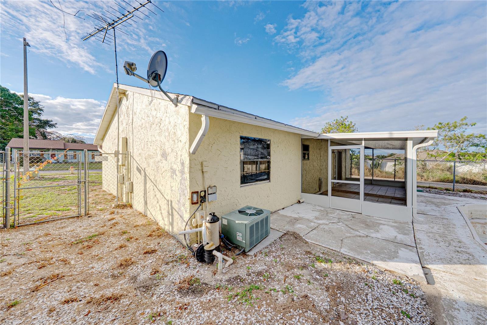 Image 53 of 64 For 276 18th Street Ne