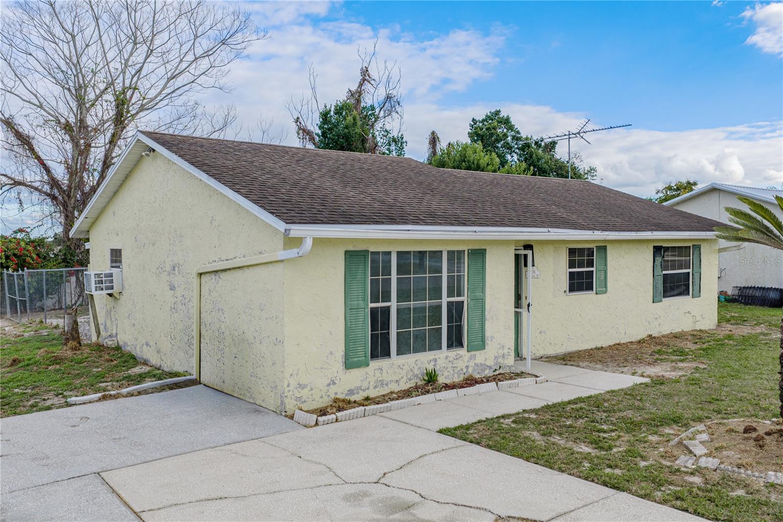 Image 9 of 64 For 276 18th Street Ne