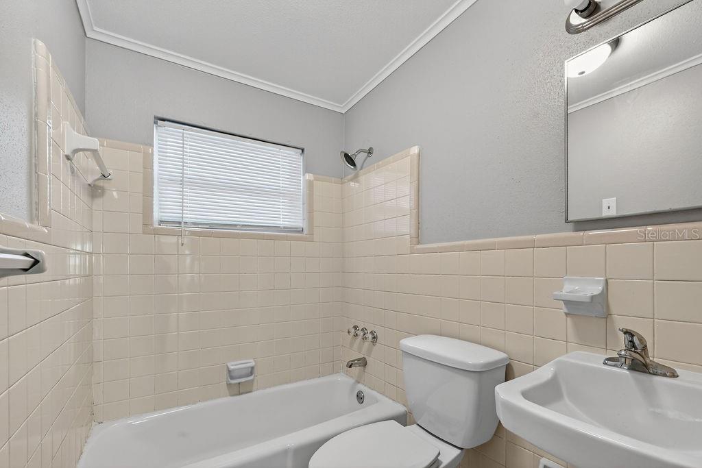 Image 23 of 40 For 1201 5th Street Ne