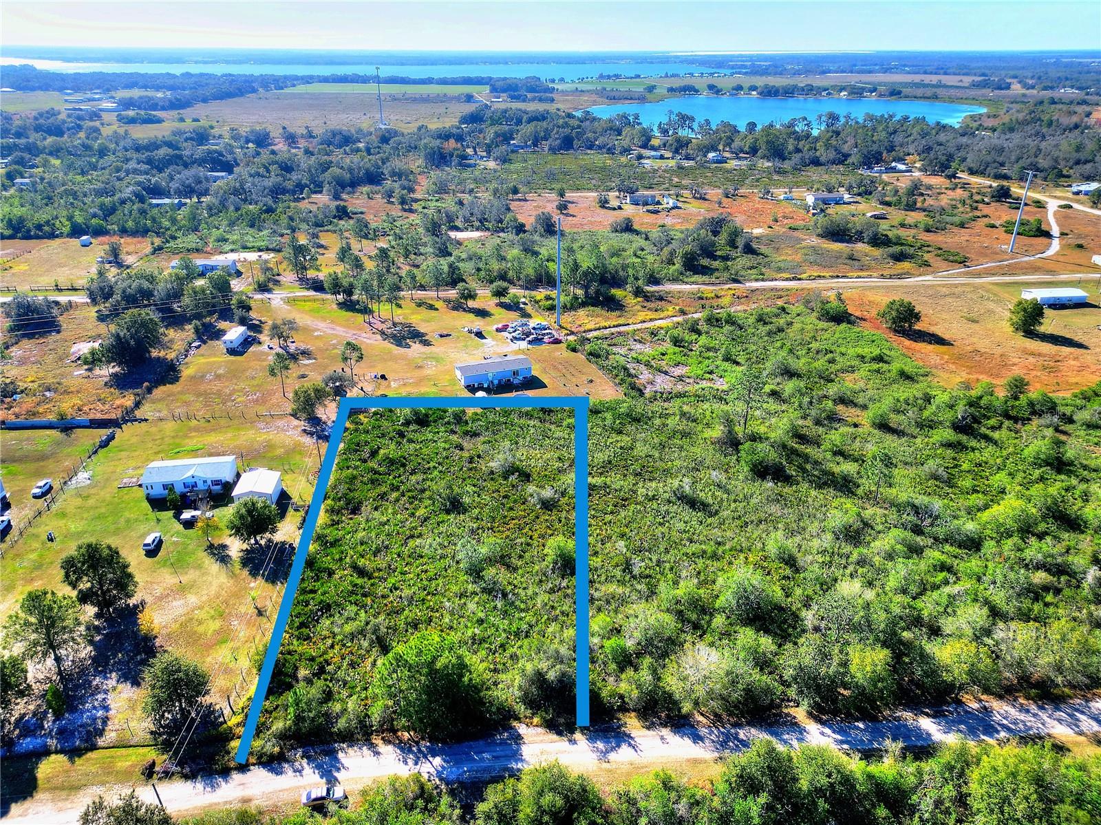 Image 4 of 7 For Key Deer Avenue