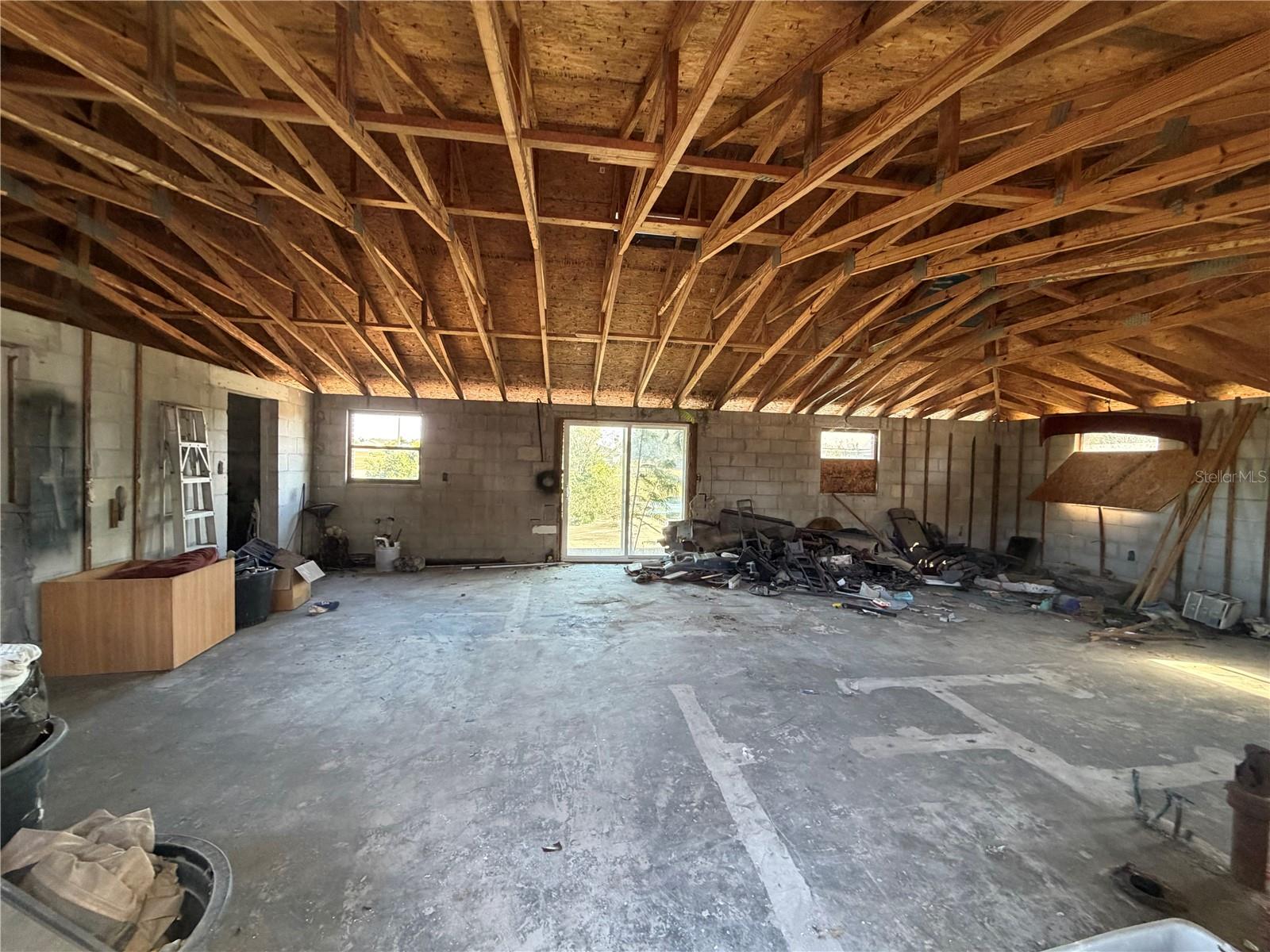 Image 3 of 3 For 204 Palm Drive