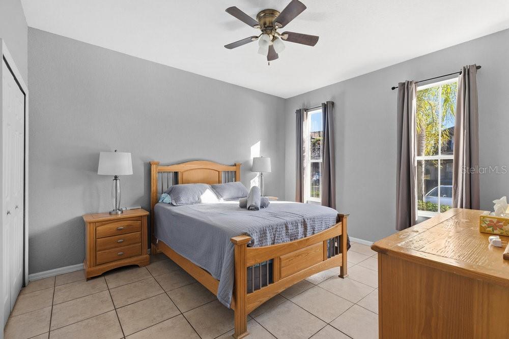 Image 10 of 37 For 2540 Calabria Avenue