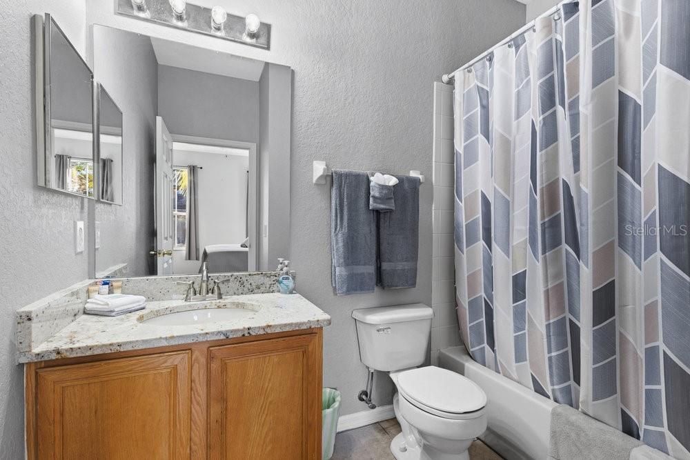 Image 11 of 37 For 2540 Calabria Avenue