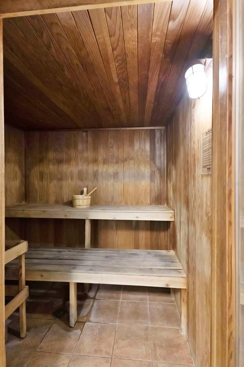 Image 34 of 37 For 2540 Calabria Avenue