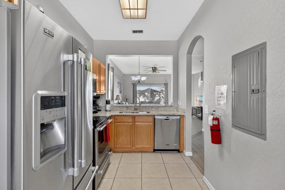 Image 7 of 37 For 2540 Calabria Avenue