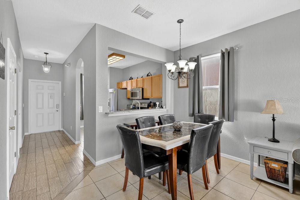 Image 9 of 37 For 2540 Calabria Avenue