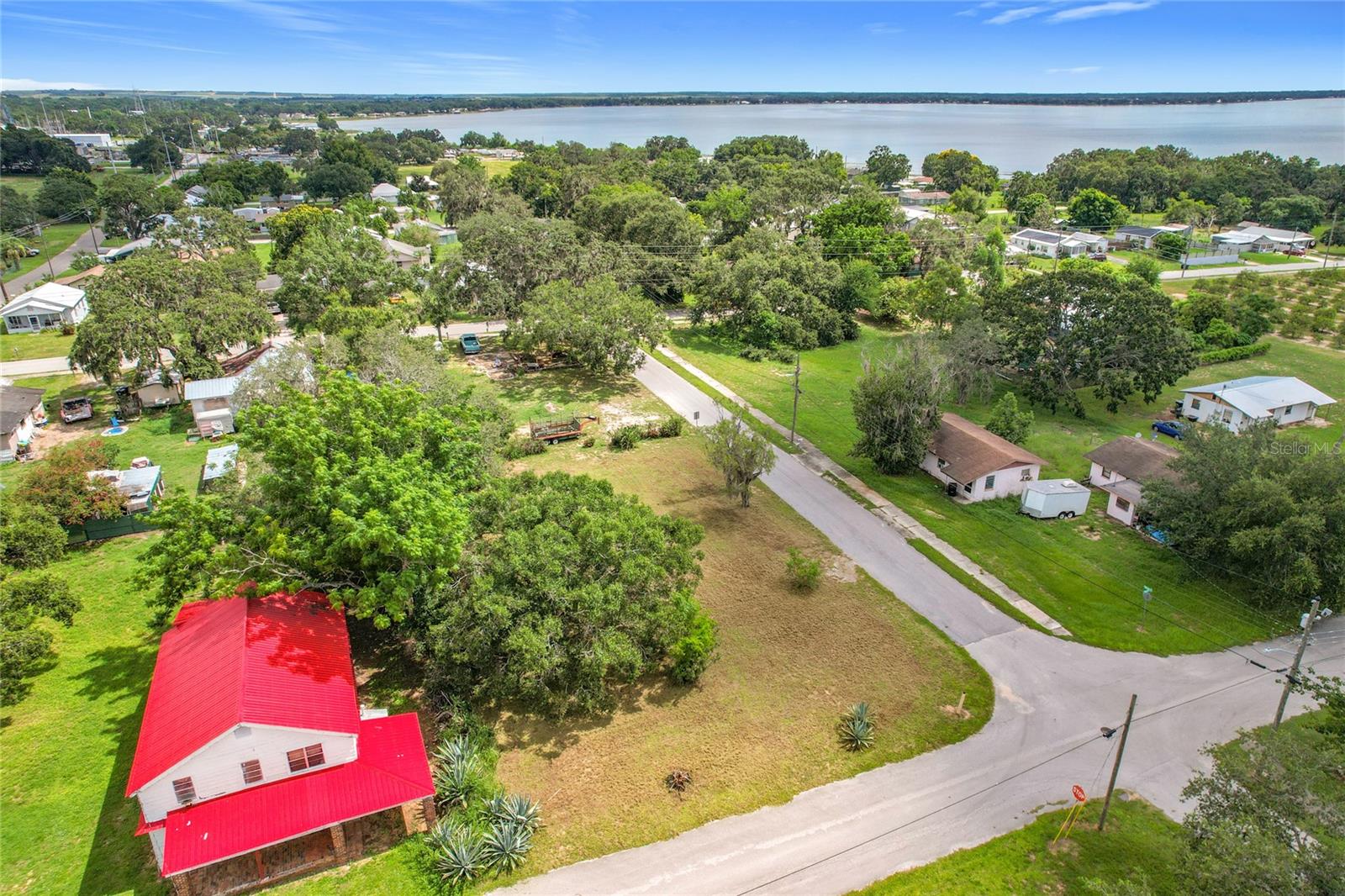 Image 7 of 11 For 914 Harrell Avenue