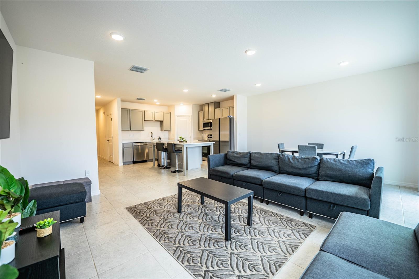 Image 10 of 64 For 3883 Academia Avenue