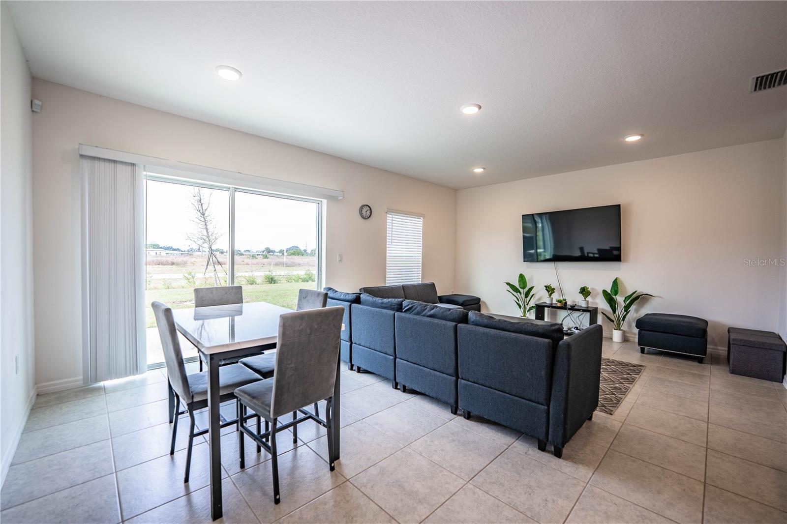 Image 12 of 64 For 3883 Academia Avenue