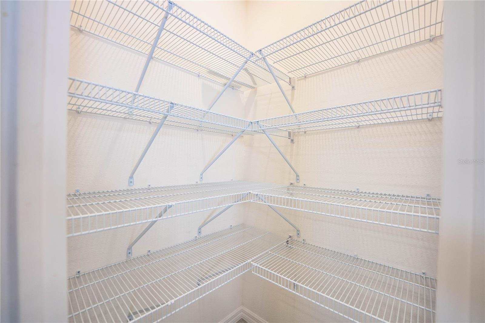 Image 22 of 64 For 3883 Academia Avenue