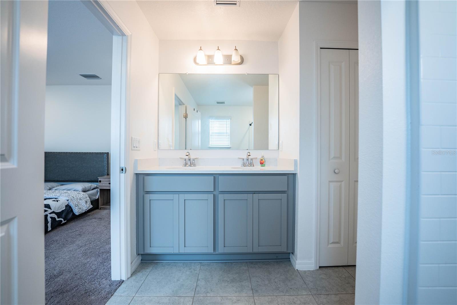 Image 36 of 64 For 3883 Academia Avenue