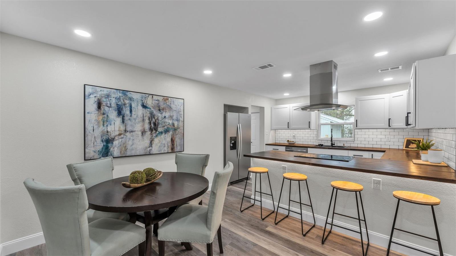 Image 6 of 39 For 609 Lime Street