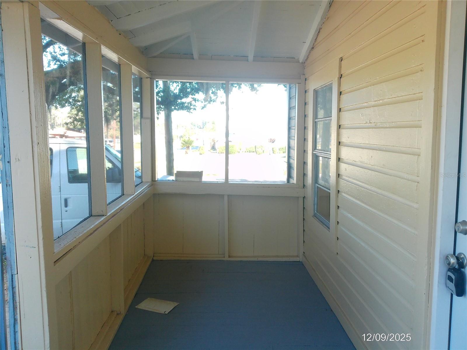 Image 2 of 14 For 808 5th Avenue