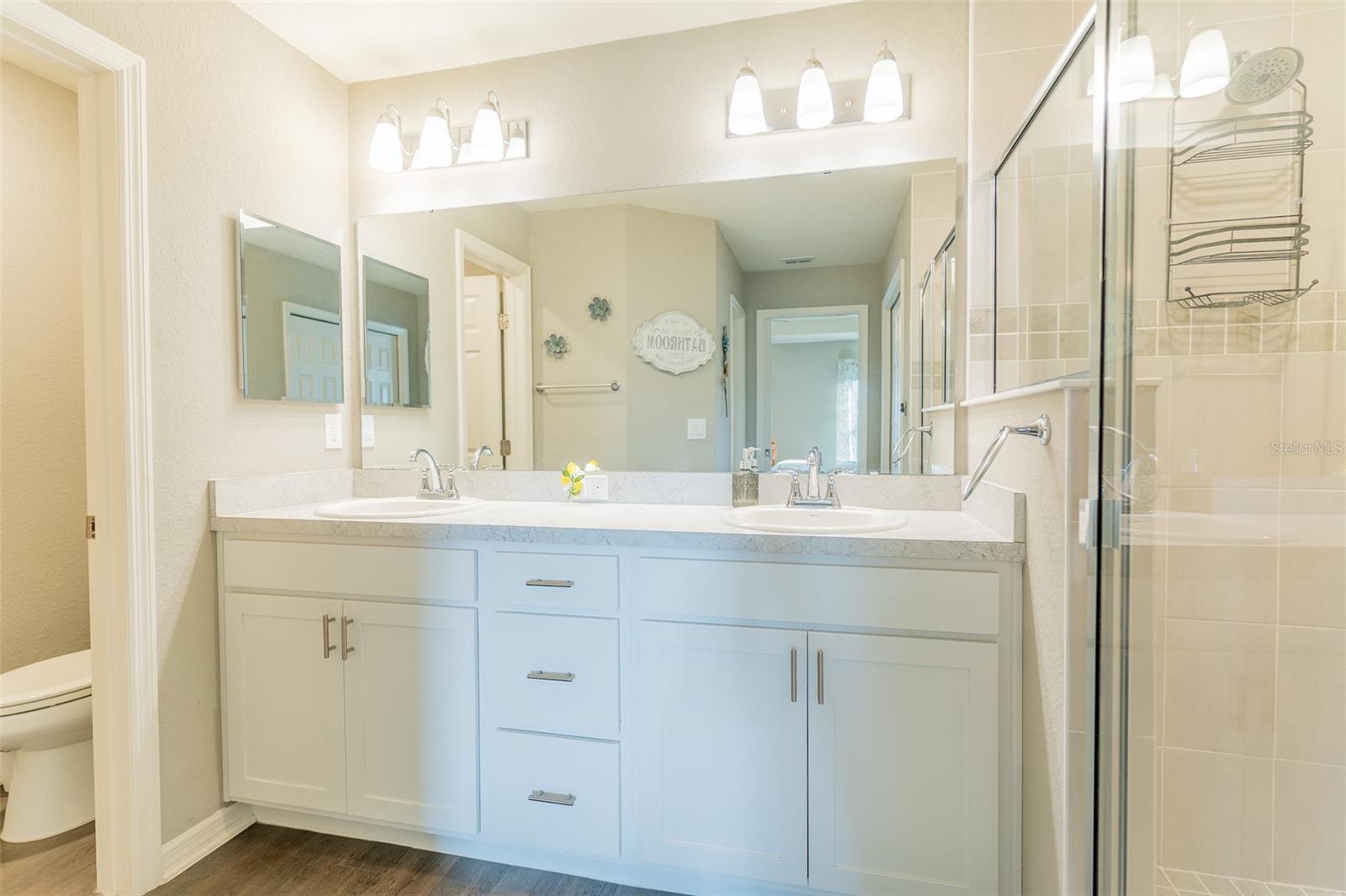 Image 11 of 26 For 3030 Laurel Oak Lane