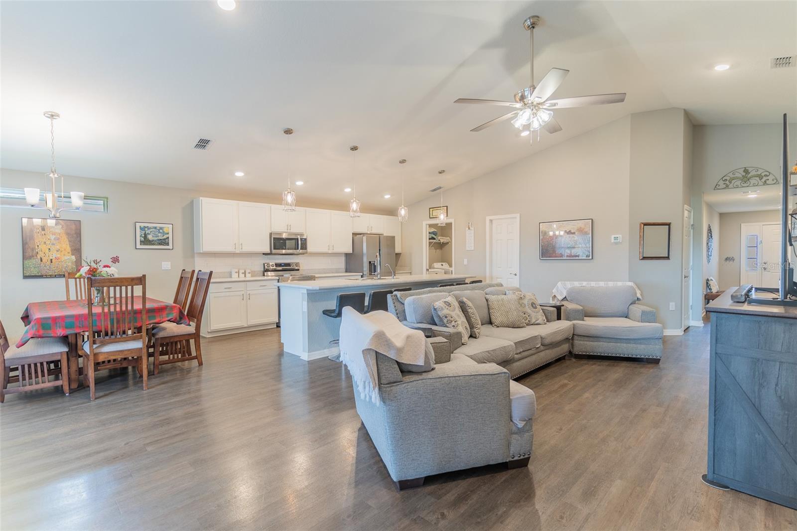 Image 3 of 26 For 3030 Laurel Oak Lane