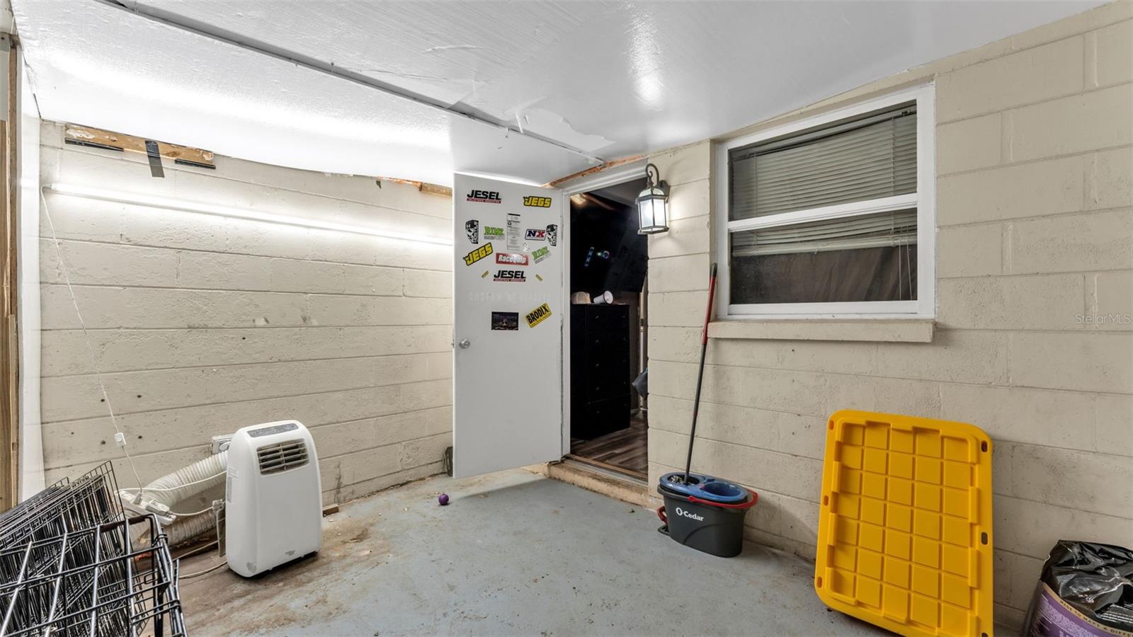 Image 18 of 60 For 2515 Crystal Lake Acres Drive