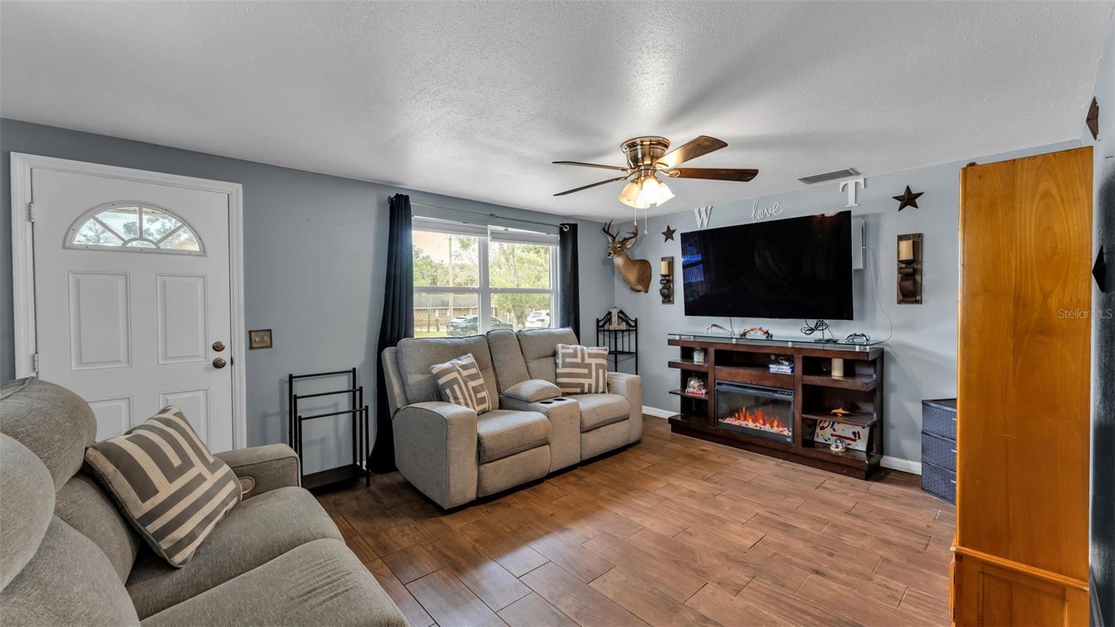 Image 6 of 60 For 2515 Crystal Lake Acres Drive