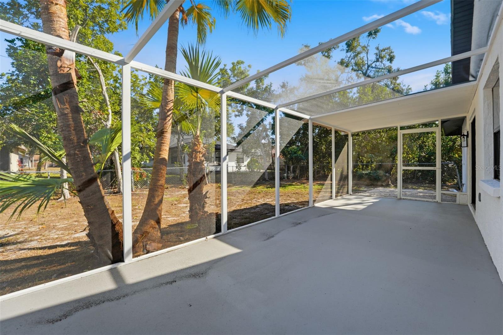 Image 15 of 20 For 5737 Deer Hollow Lane W