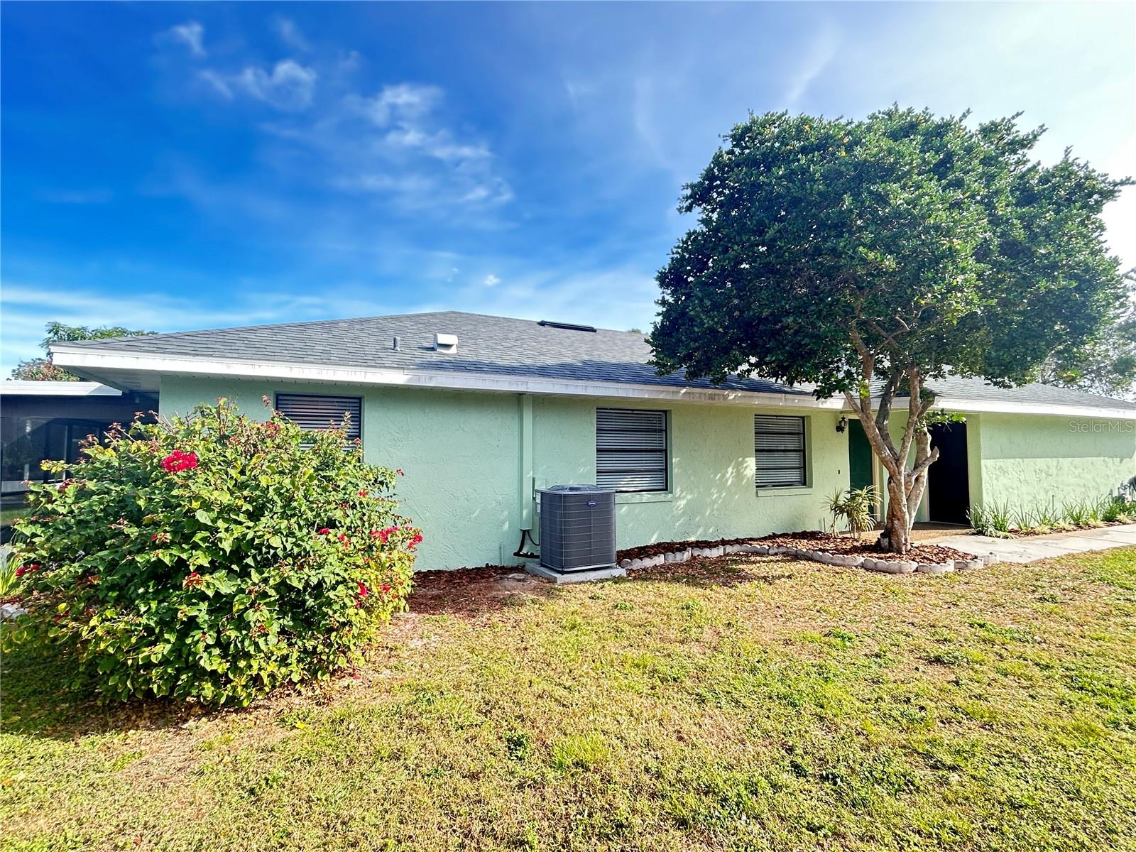 Image 19 of 24 For 522 Pebble Springs Court