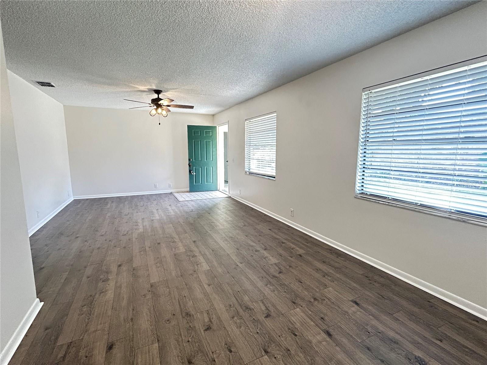 Image 5 of 24 For 522 Pebble Springs Court