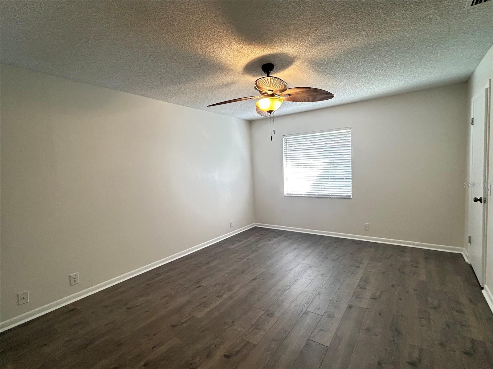 Image 8 of 24 For 522 Pebble Springs Court