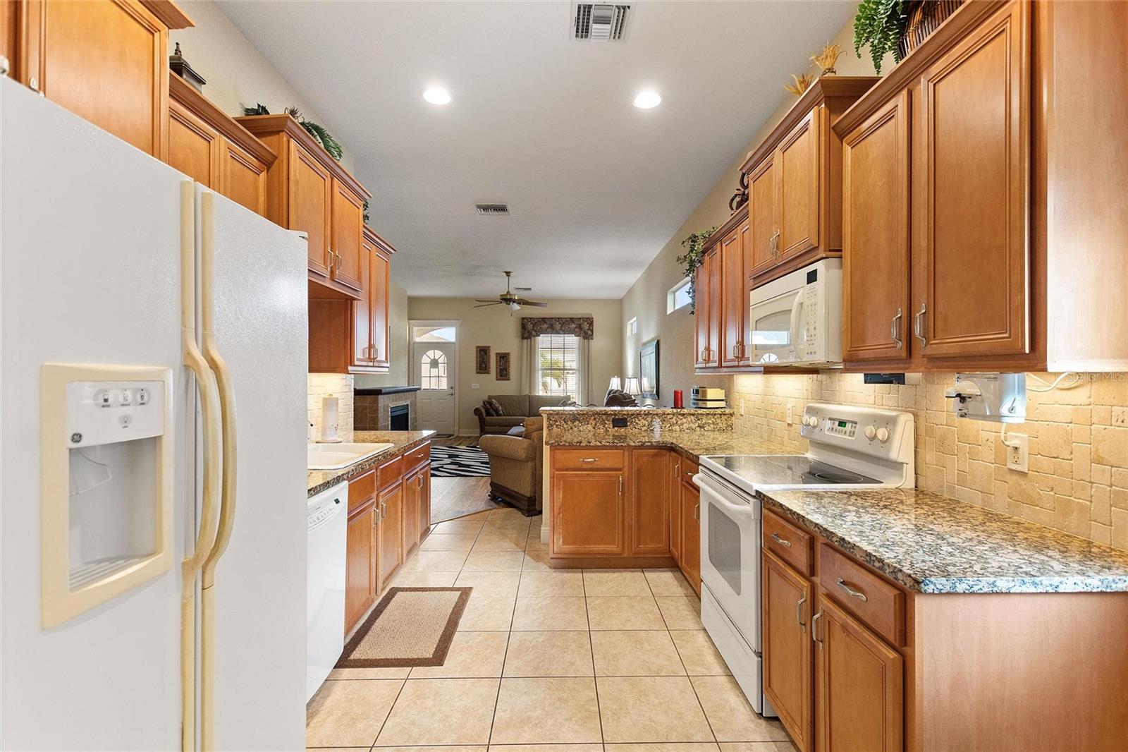 Image 11 of 34 For 392 Motorcoach Drive S