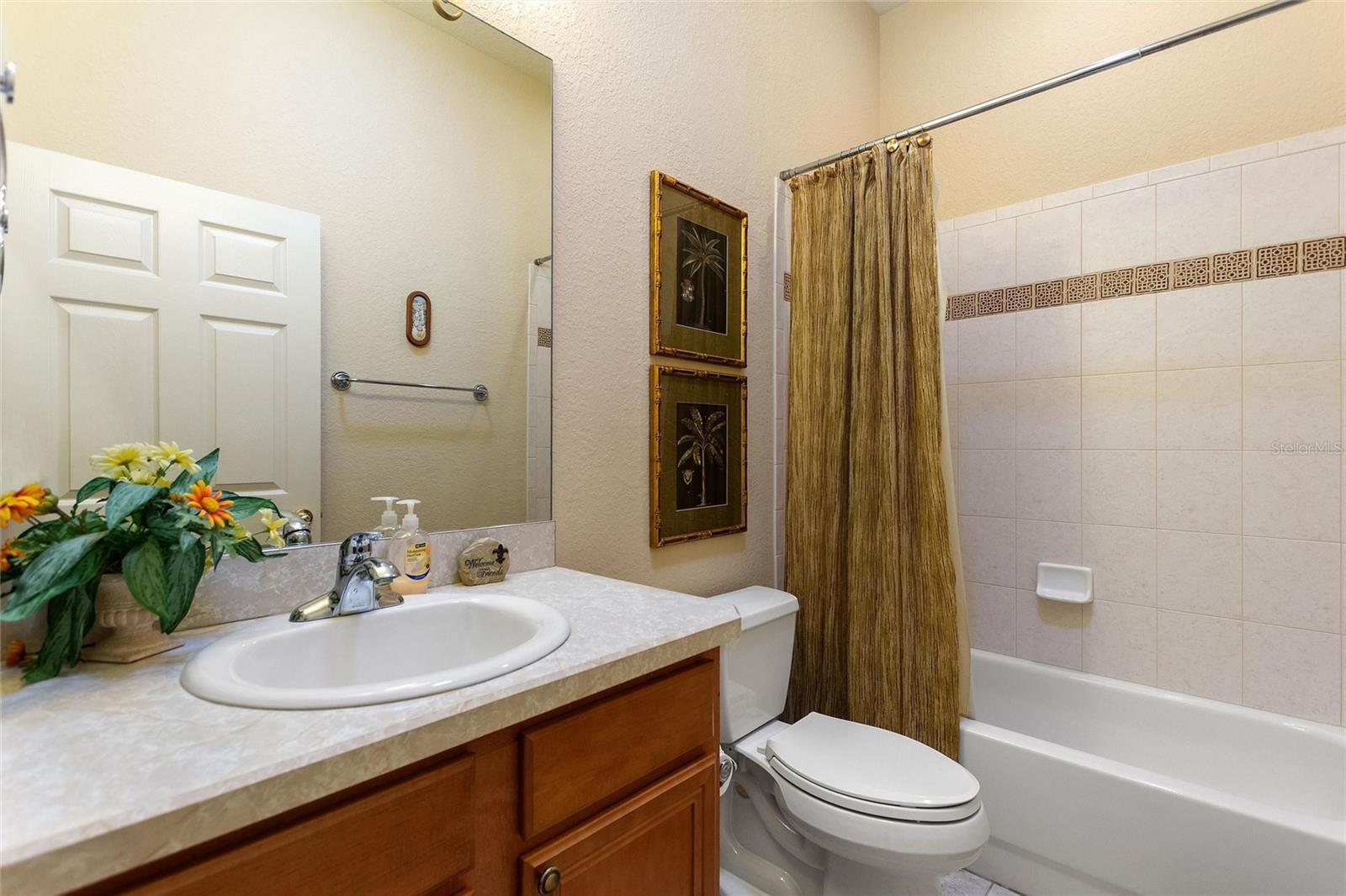 Image 23 of 34 For 392 Motorcoach Drive S