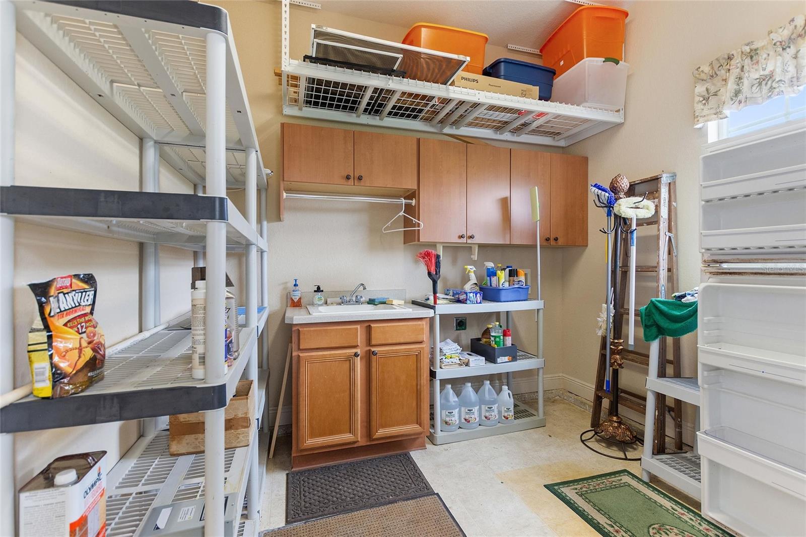 Image 24 of 34 For 392 Motorcoach Drive S