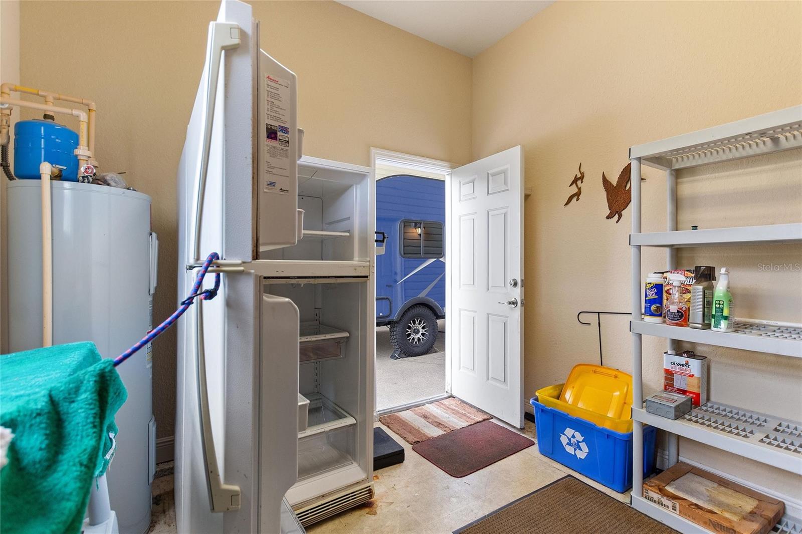 Image 25 of 34 For 392 Motorcoach Drive S