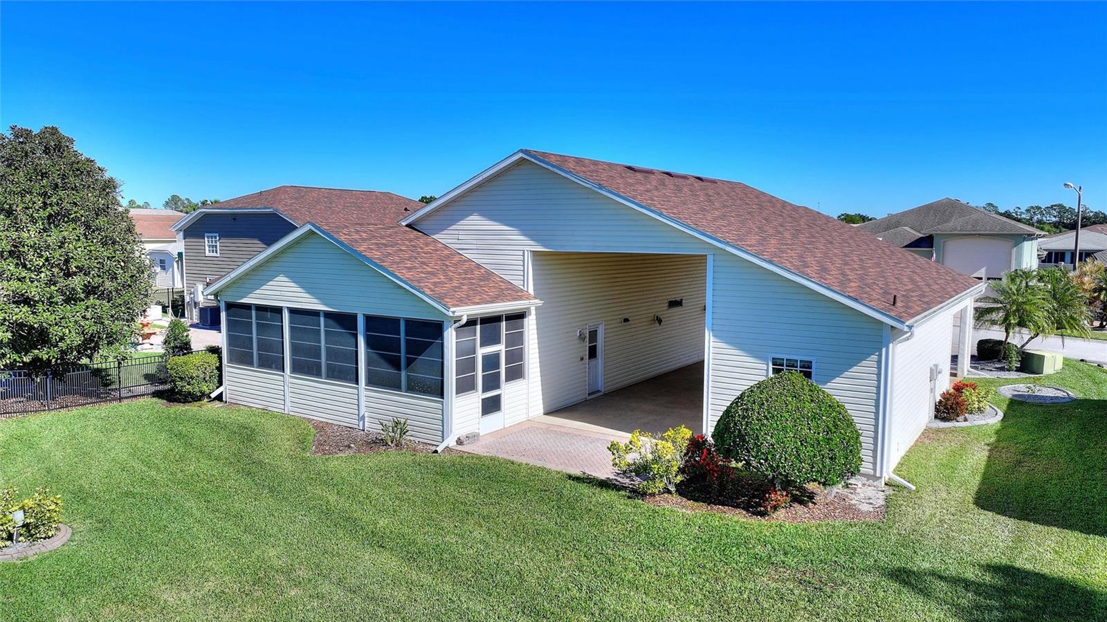 Image 29 of 34 For 392 Motorcoach Drive S