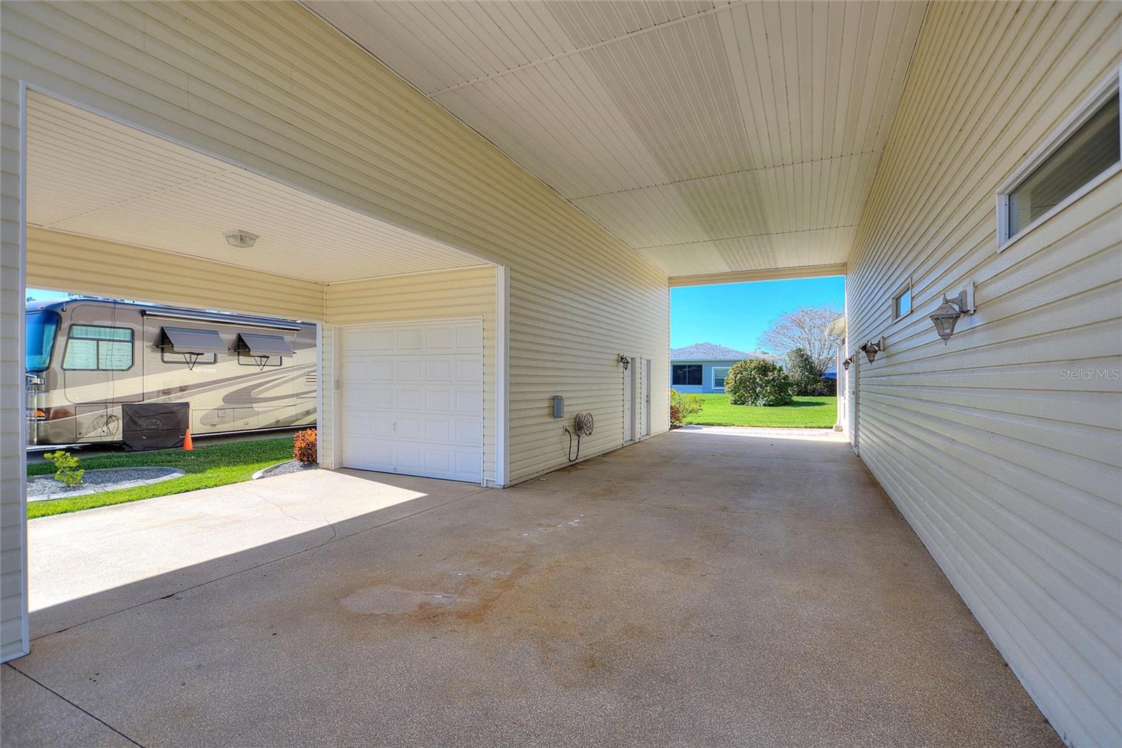 Image 33 of 34 For 392 Motorcoach Drive S