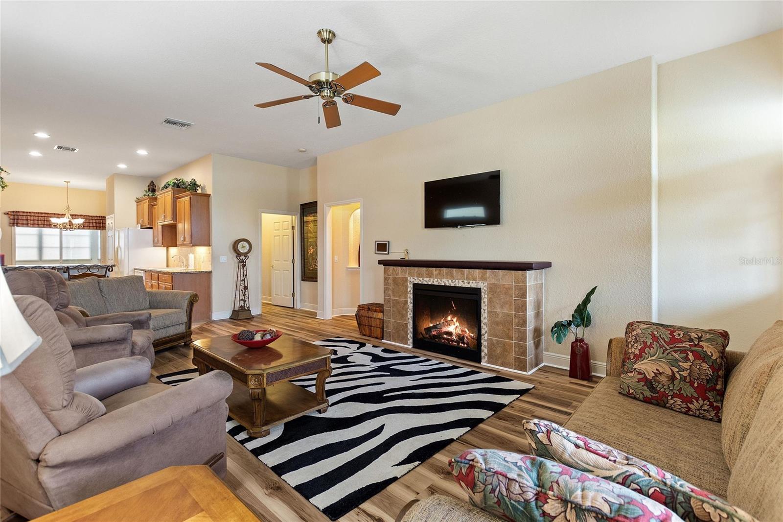 Image 4 of 34 For 392 Motorcoach Drive S