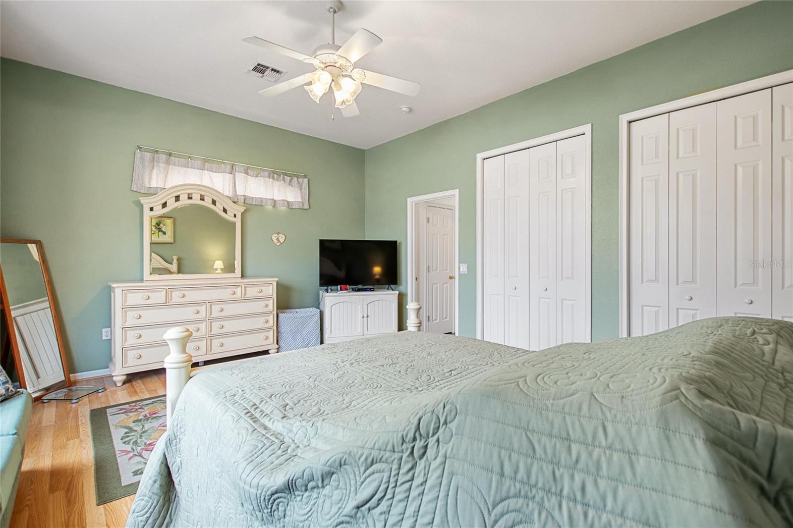 Image 13 of 22 For 1121 Motorcoach Drive