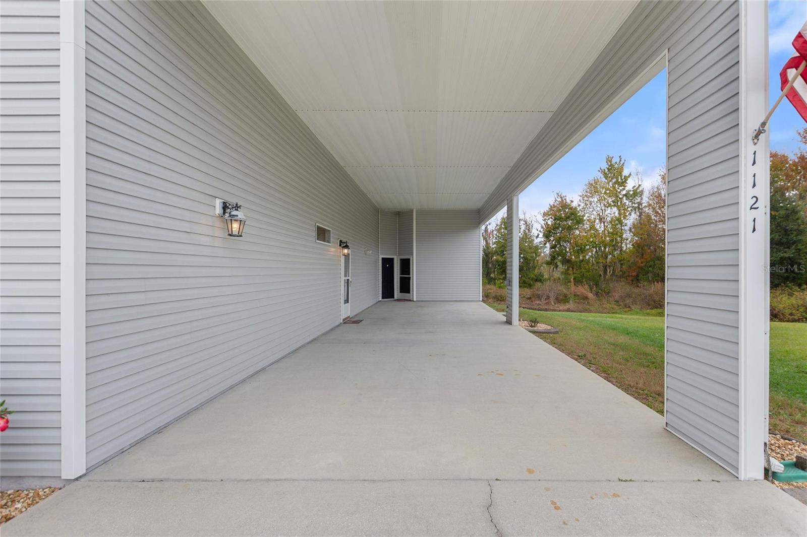 Image 3 of 22 For 1121 Motorcoach Drive