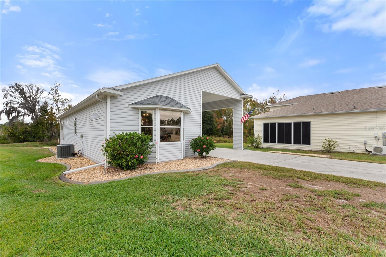 Image 4 of 22 For 1121 Motorcoach Drive