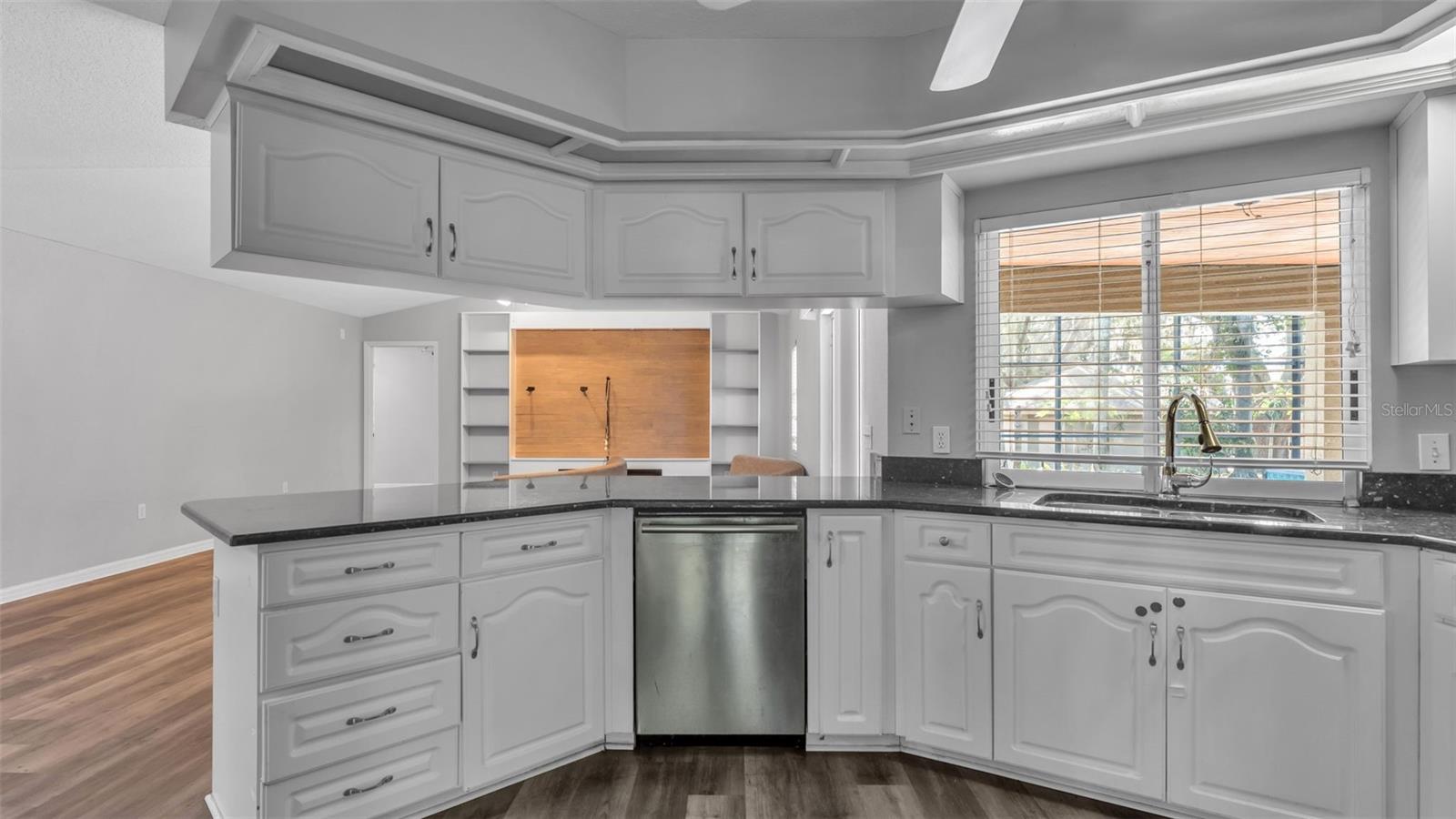 Image 31 of 65 For 1505 Hastings Path