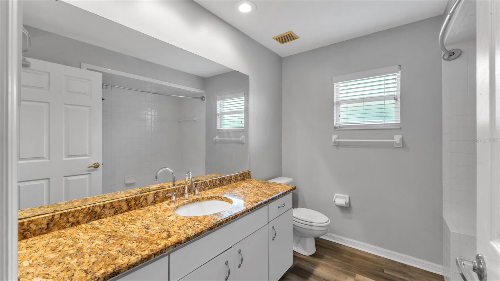 Image 40 of 65 For 1505 Hastings Path