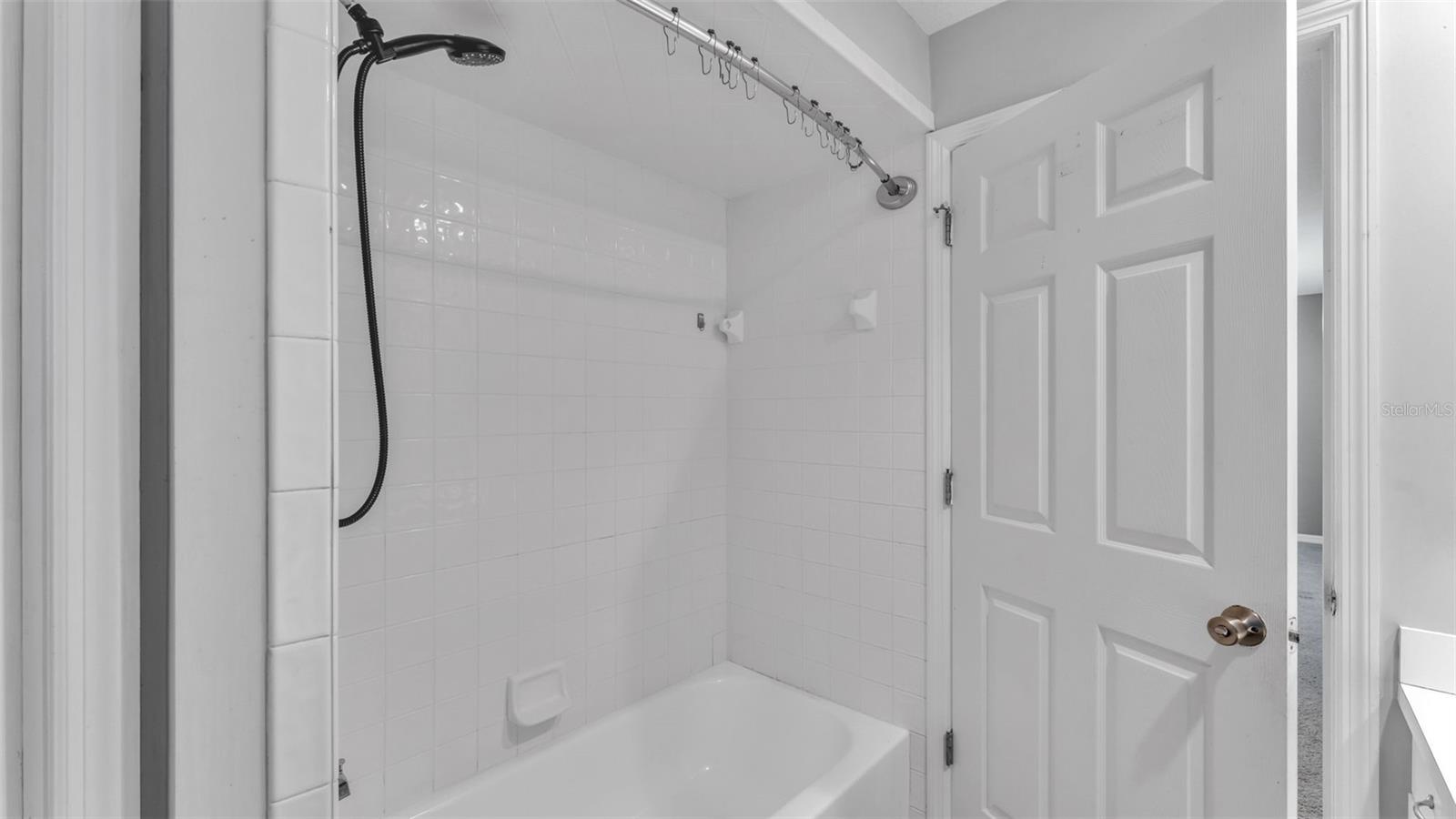 Image 47 of 65 For 1505 Hastings Path