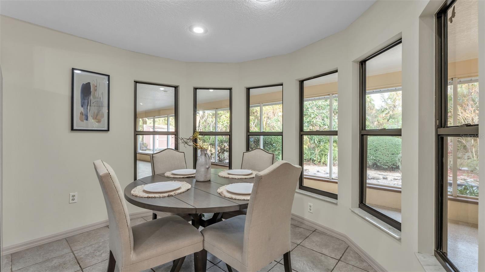 Image 16 of 56 For 6828 Forestwood Drive W