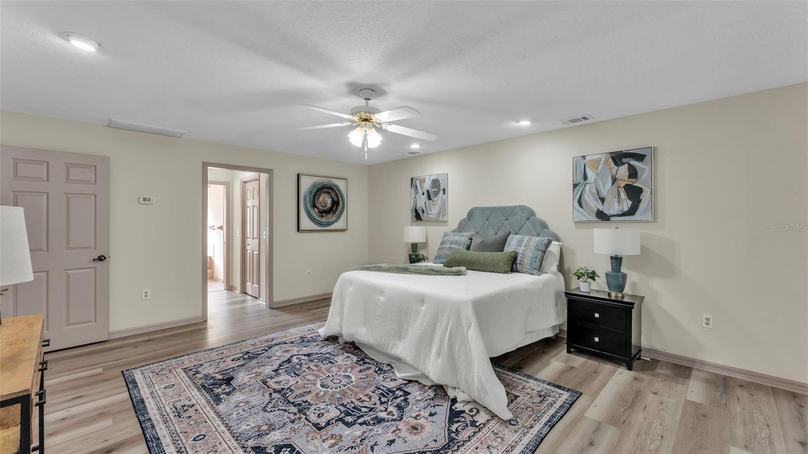 Image 18 of 56 For 6828 Forestwood Drive W