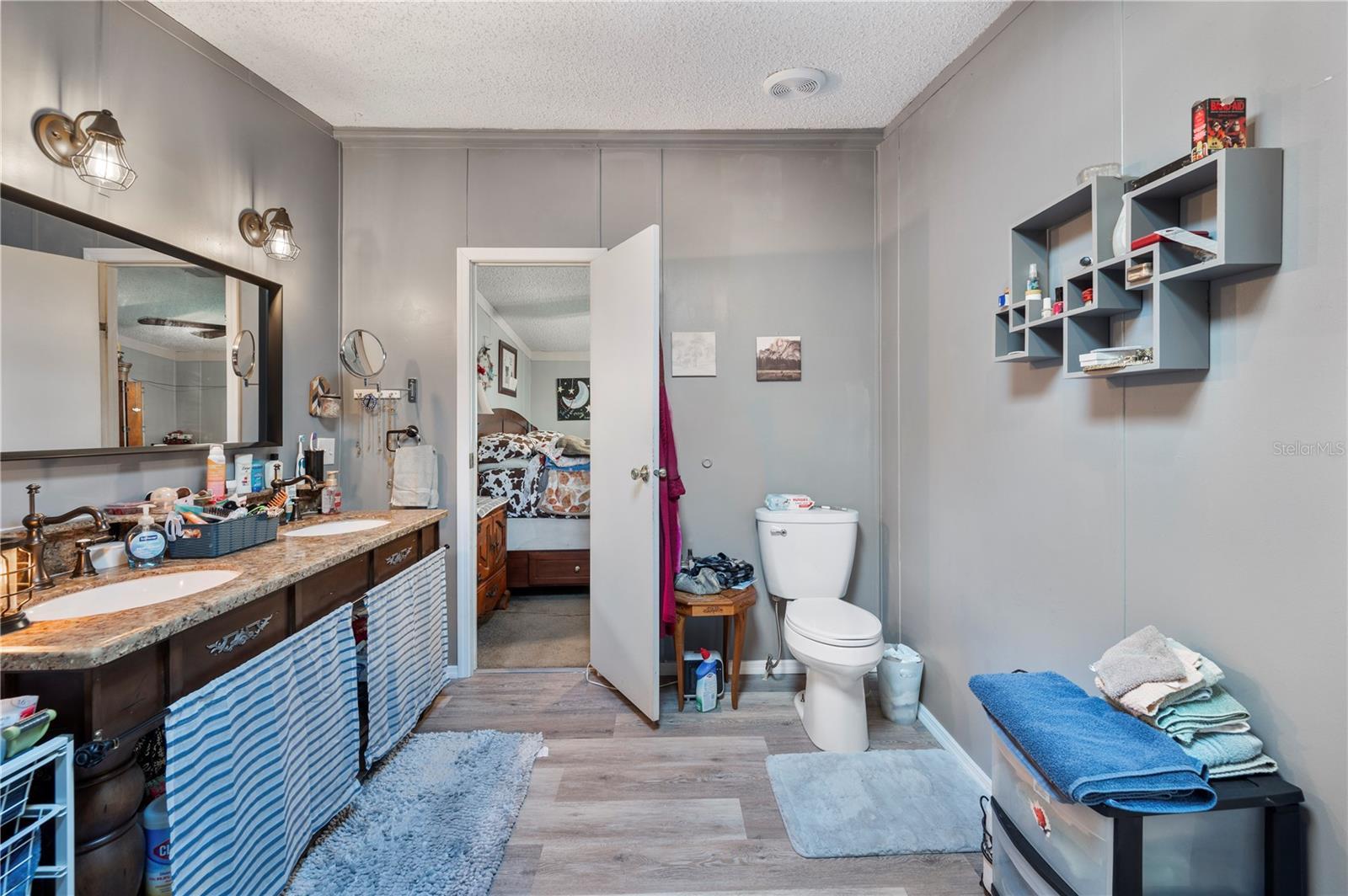 Image 16 of 30 For 232 Temple Circle