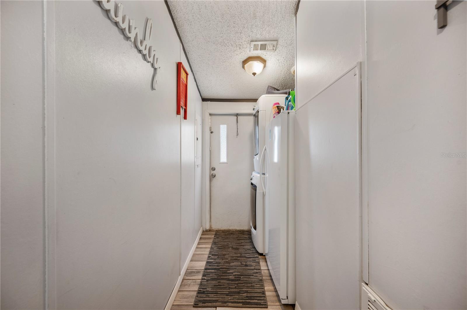 Image 21 of 30 For 232 Temple Circle