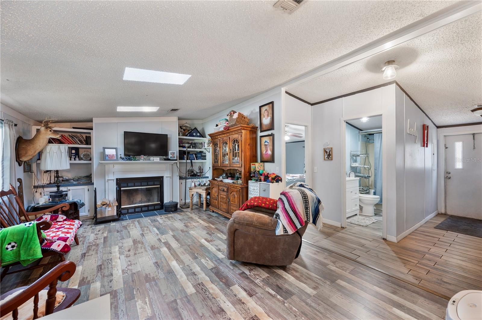 Image 6 of 30 For 232 Temple Circle