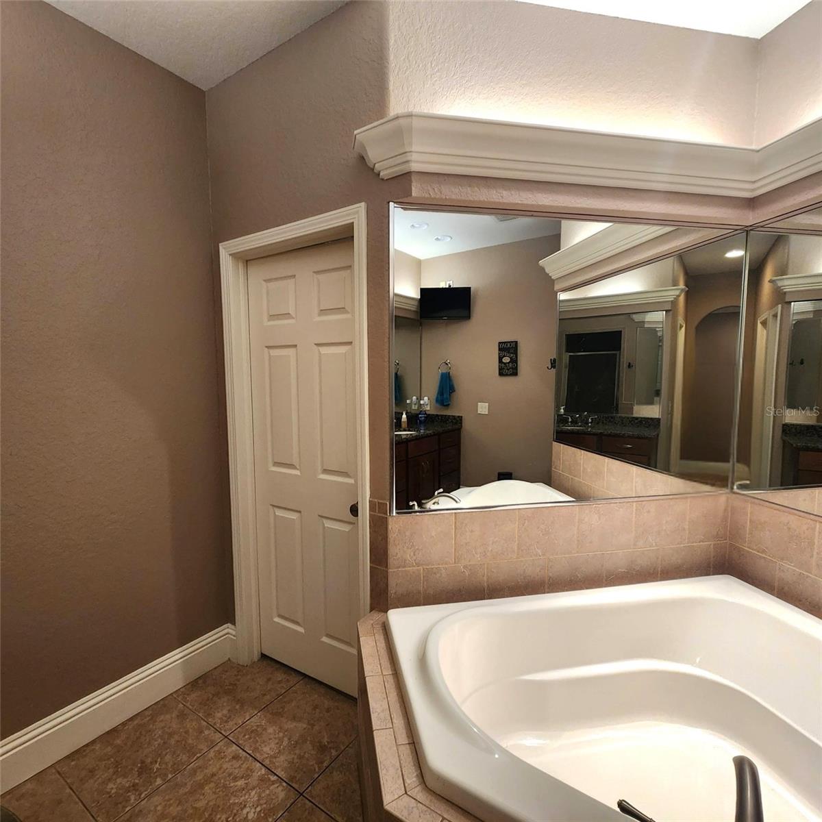 Image 25 of 35 For 2873 Kinsley Drive