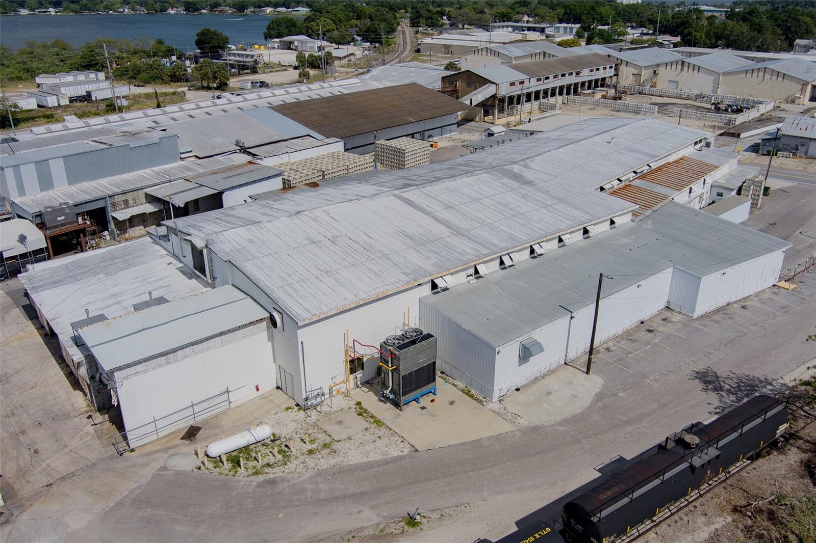 Image 16 of 57 For 500 Avenue R Sw