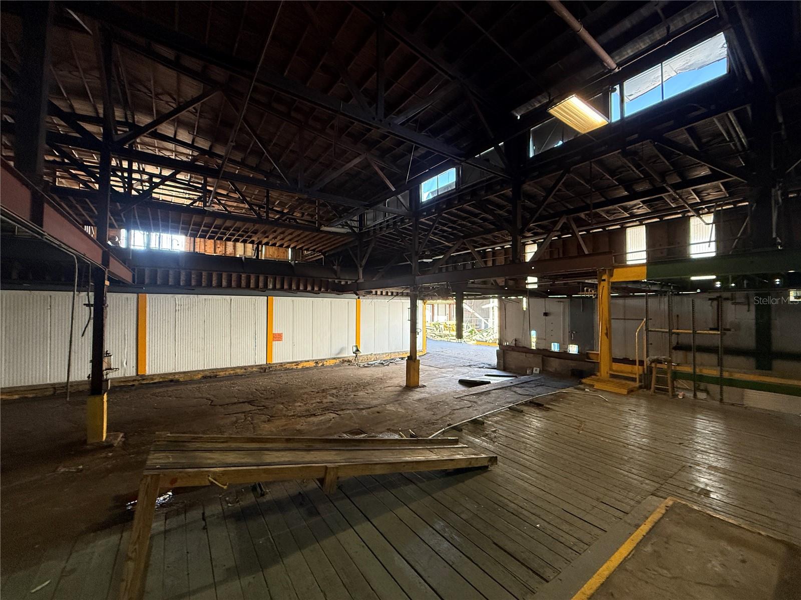 Image 37 of 57 For 500 Avenue R Sw