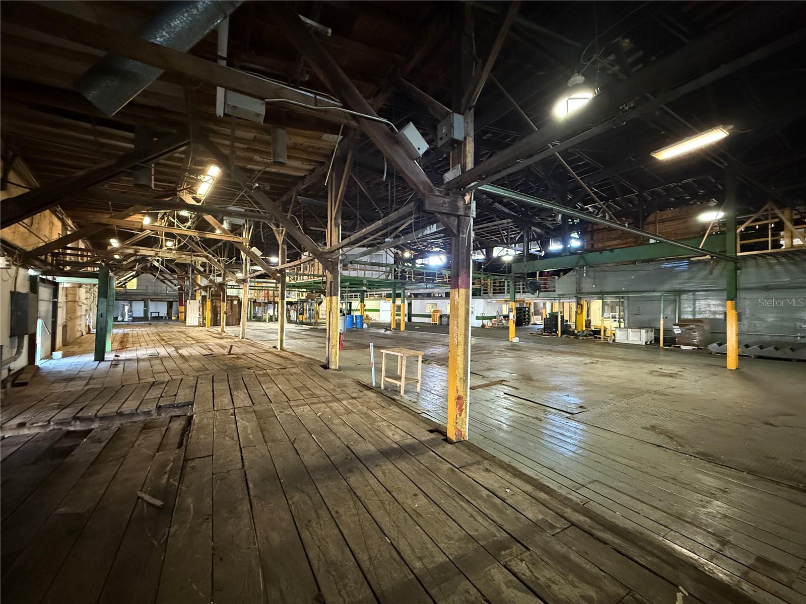 Image 39 of 57 For 500 Avenue R Sw