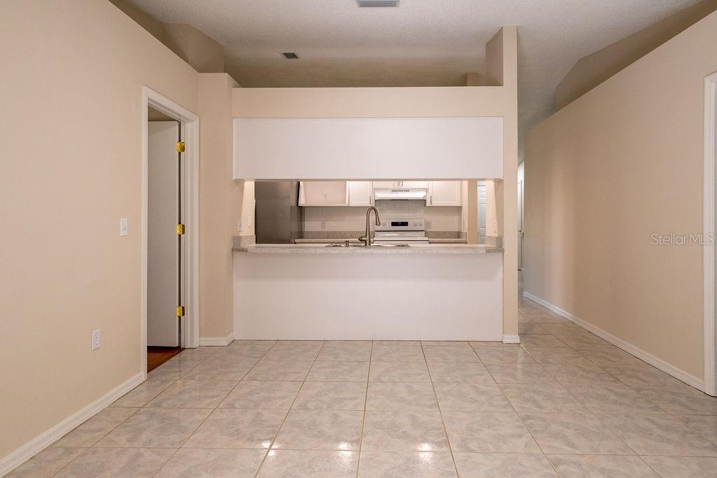 Image 15 of 48 For 2405 Timbercreek Loop E